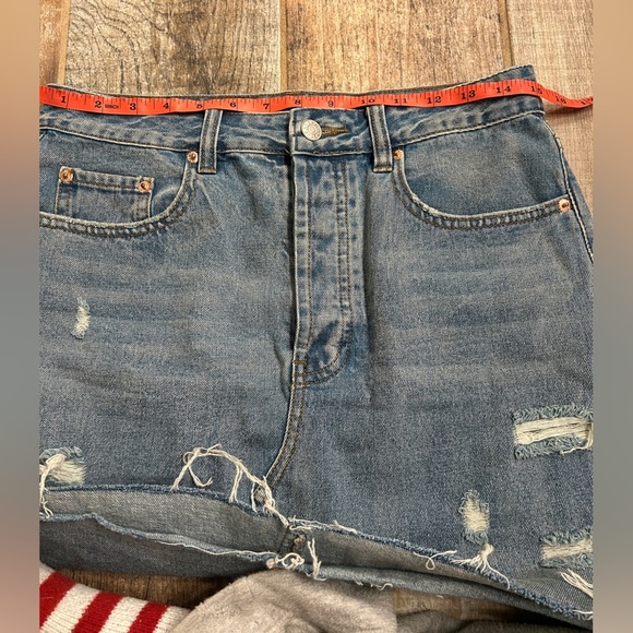 Cute Denim Distressed Skirt from Brooklyn Karma - Picture 5 of 6